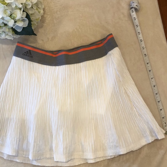 adidas Dresses & Skirts - 🆕 Adidas Womens Matchcode Tennis Skirt Skort White Crinkle Elastic, Size M